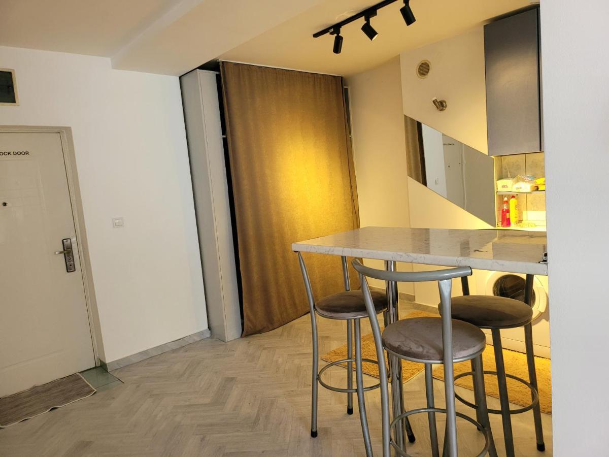 Appartment In Exellent Location Skopje Buitenkant foto